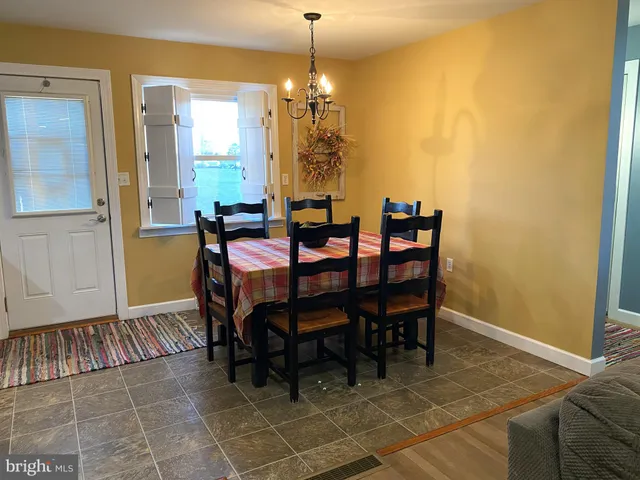 $249,900 | 712 Avondale Avenue, Cumberland, MD 21502