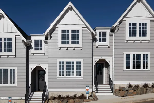 $649,000 | 413 Northeast Moonwake Lane, Depoe Bay, OR 97341