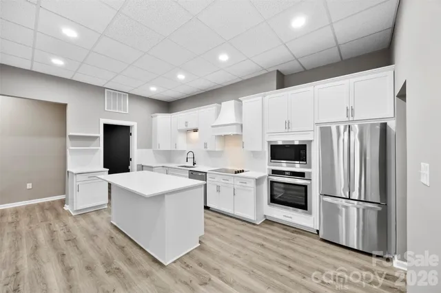 $875,000 | 616 Heartland Avenue Northeast, Concord, NC 28025