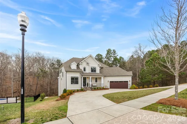 $875,000 | 616 Heartland Avenue Northeast, Concord, NC 28025