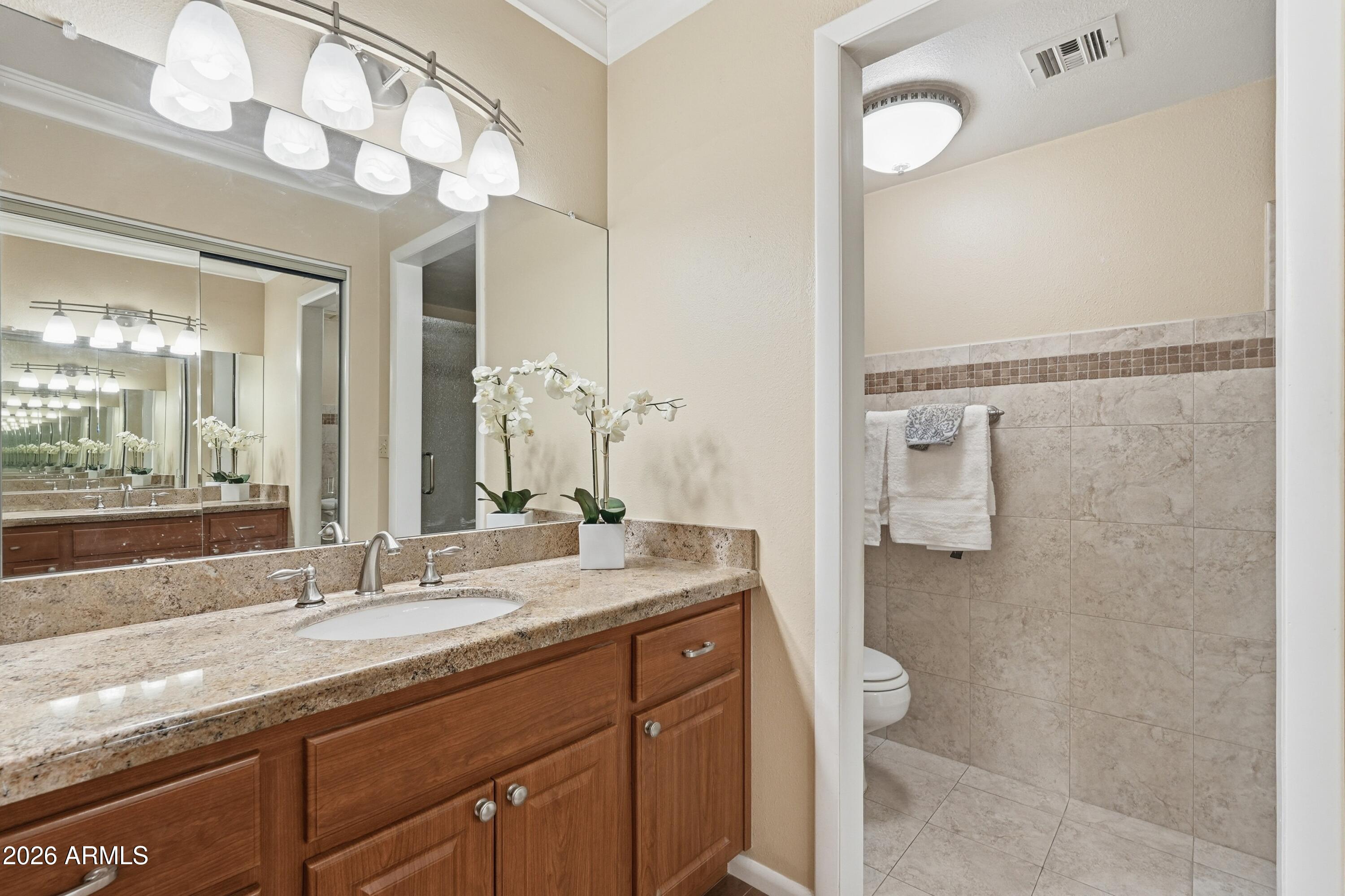 633 East Calavar Road Phoenix, AZ 85022 - Photo 15 of 24 Gallery Image 15