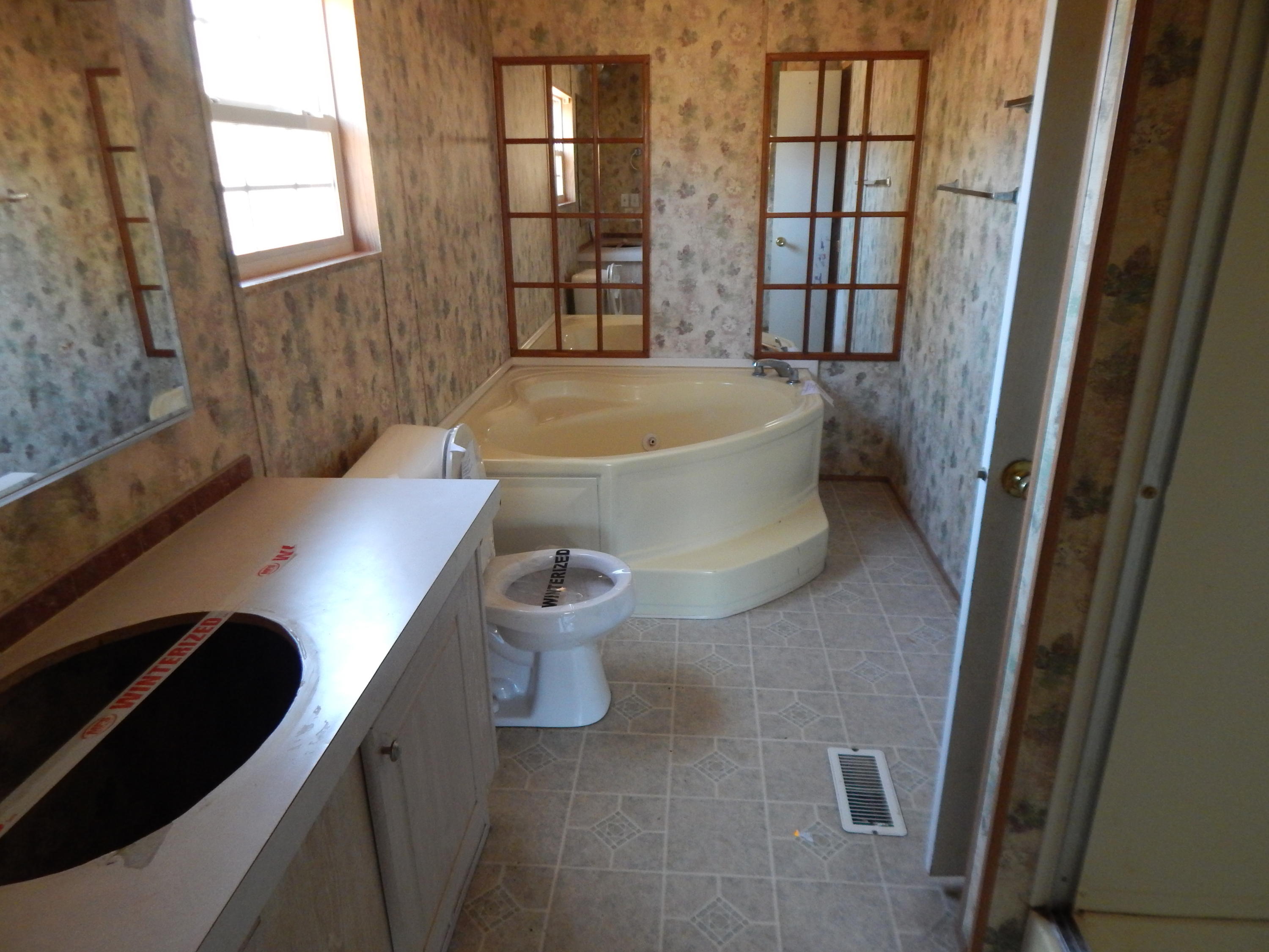4003 Clouds Road New Tazewell, TN 37825 - Photo 13 of 16 030