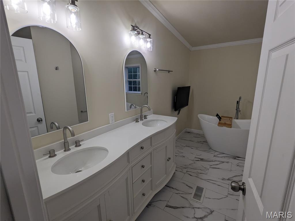 1825 Myers Road Troy, MO 63379 - Photo 10 of 45