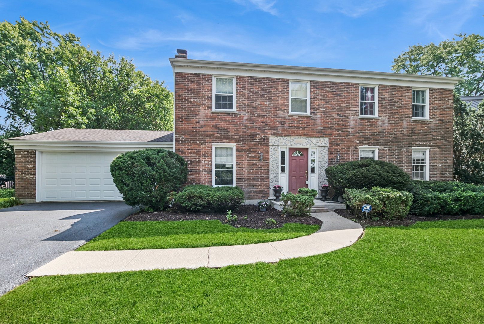 3933 Cumnor Road Downers Grove, IL 60515 - Photo 1 of 21
