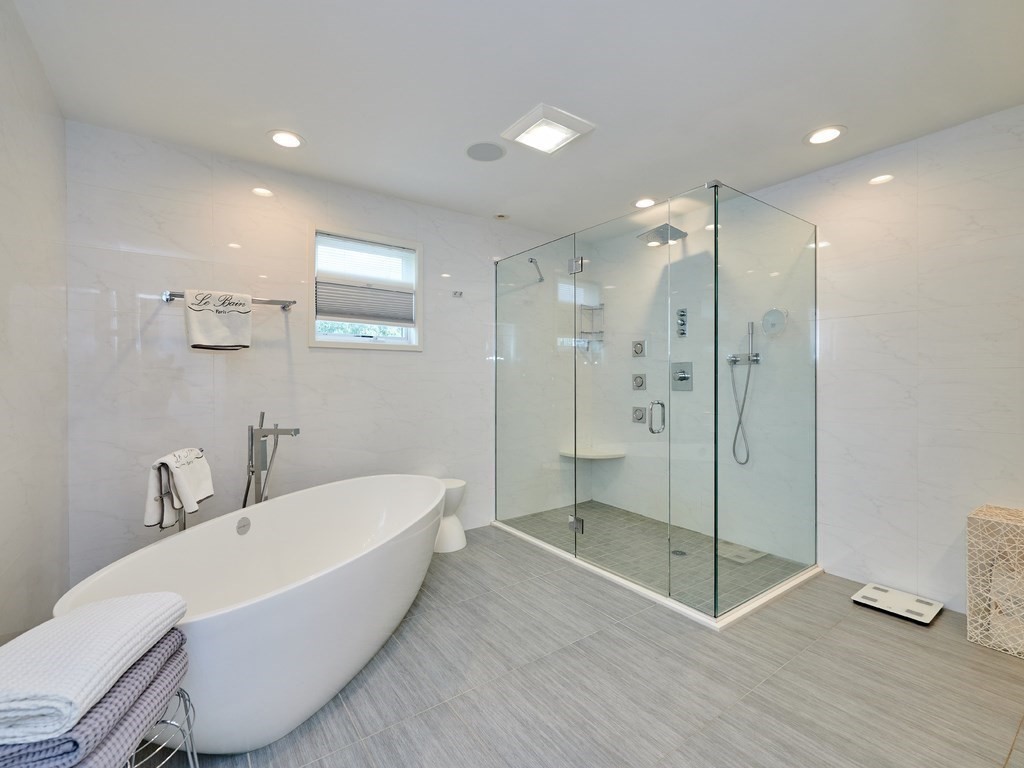 3 Tanglewood Road, Unit 3 Newton, MA 02459 - Photo 14 of 34