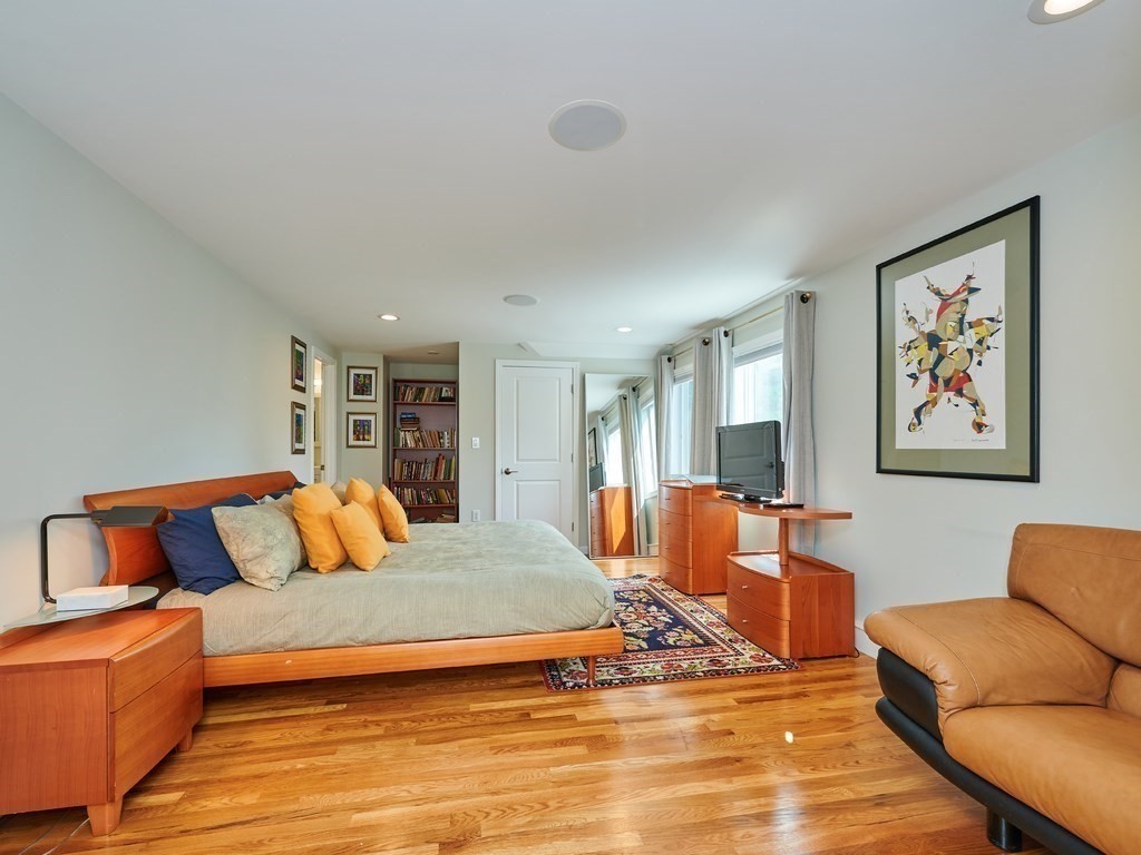 3 Tanglewood Road, Unit 3 Newton, MA 02459 - Photo 19 of 34