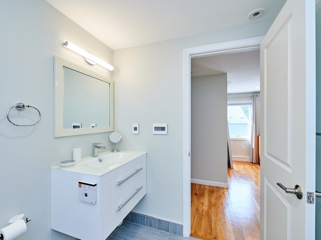 3 Tanglewood Road, Unit 3 Newton, MA 02459 - Photo 24 of 34