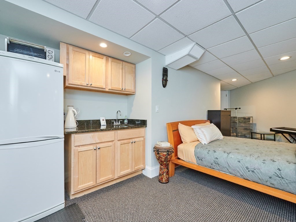 3 Tanglewood Road, Unit 3 Newton, MA 02459 - Photo 25 of 34