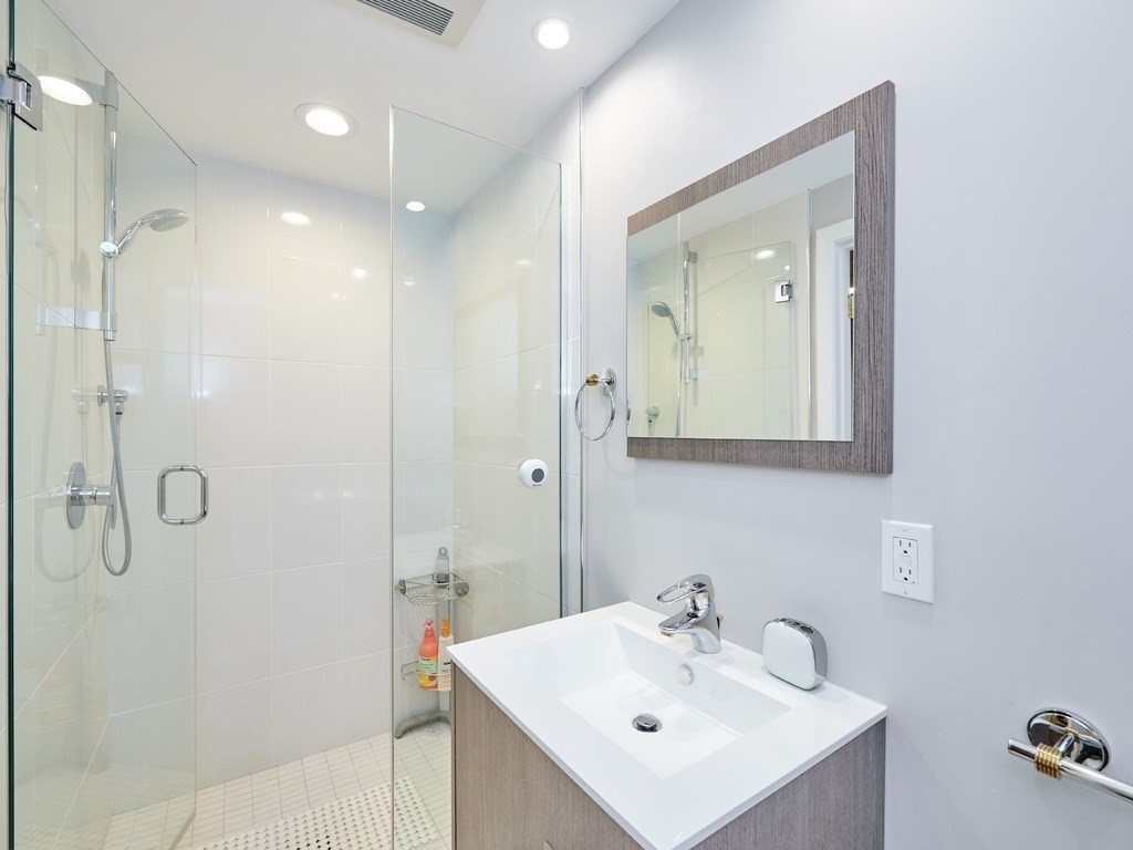 3 Tanglewood Road, Unit 3 Newton, MA 02459 - Photo 27 of 34