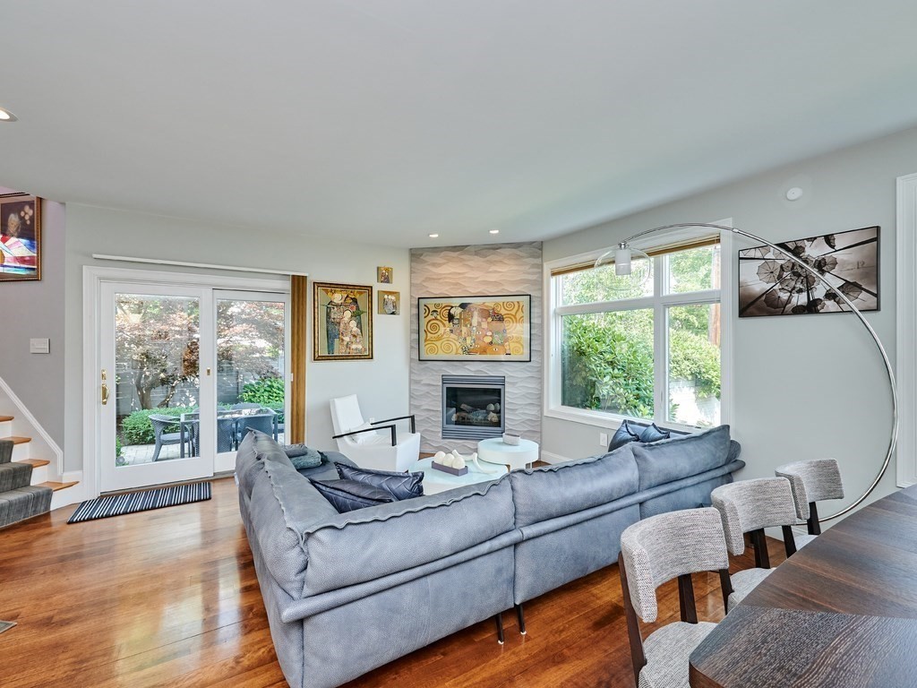 3 Tanglewood Road, Unit 3 Newton, MA 02459 - Photo 7 of 34