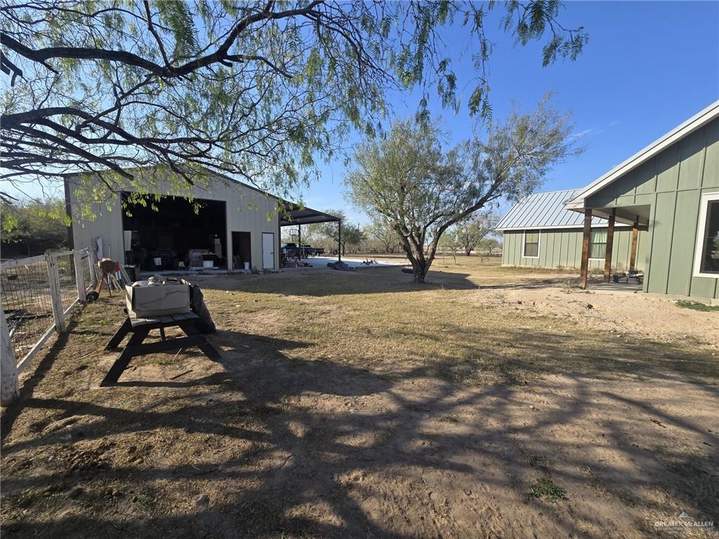 8321 Mile 9 Road Mission, TX 78574 - Photo 9 of 19