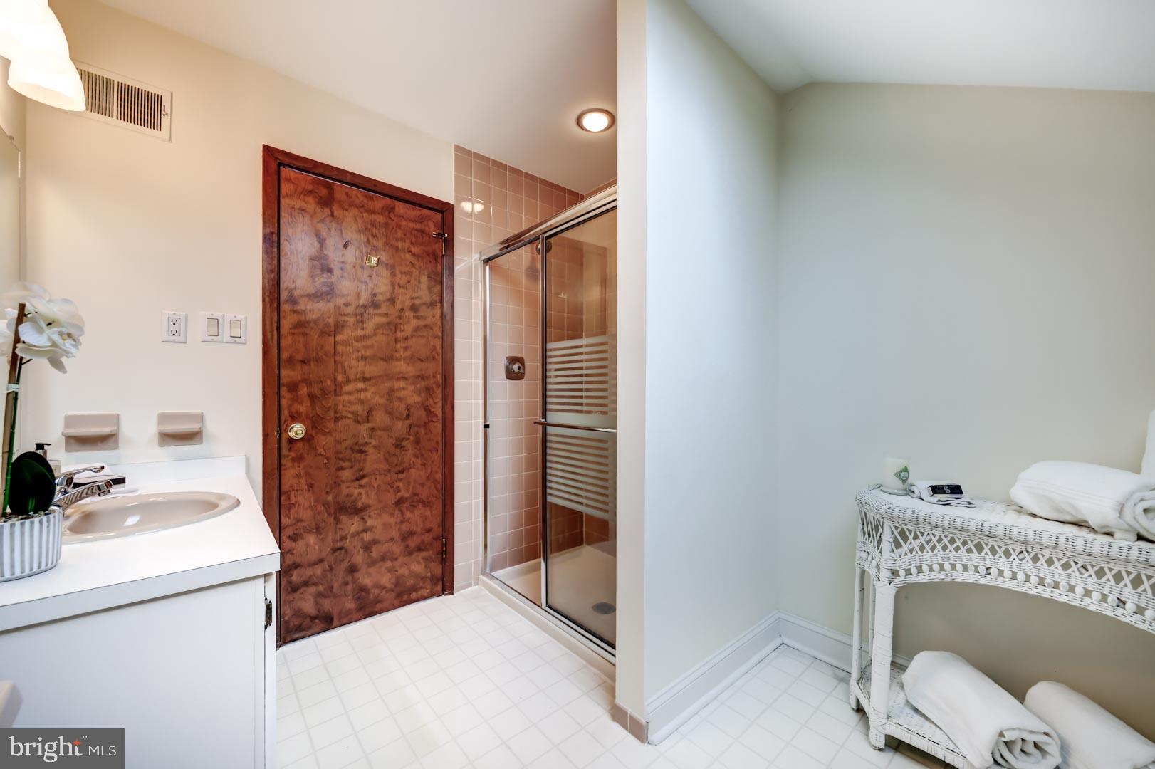 1030 Beaumont Road Berwyn, PA 19312 - Photo 17 of 25