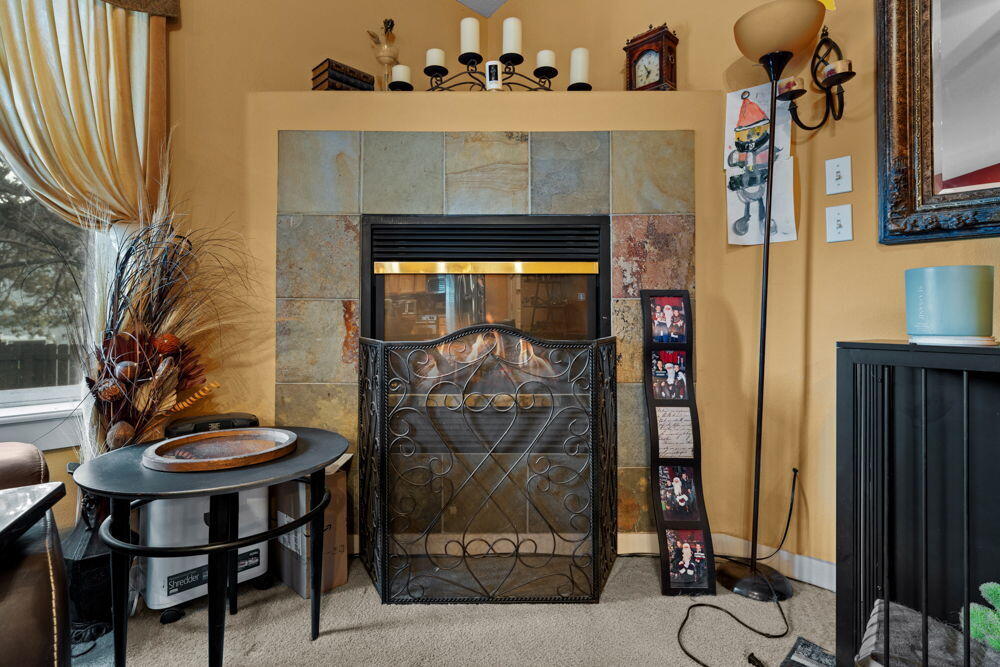 308 Northwest Antler Loop Redmond, OR 97756 - Photo 15 of 29 20-web-or-mls-Riley_Visuals-20