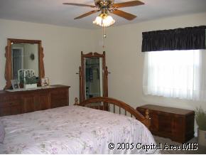 55 Prairie Trail Athens, IL 62613 - Photo 4 of 8 Gallery Image 4