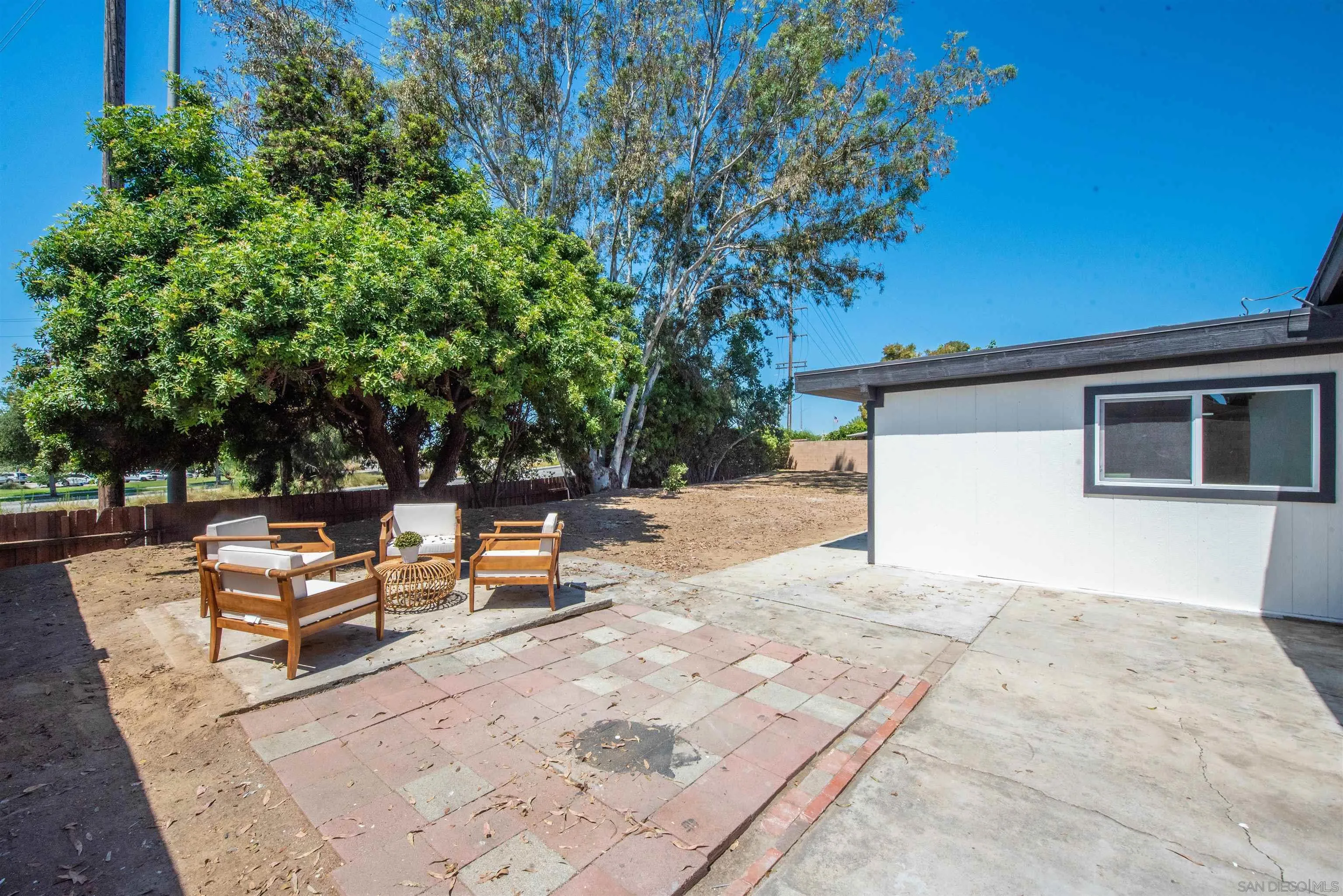 101 Monroe Street Oceanside, CA 92057 - Photo 35 of 40 a backyard of a house with outdoor seating