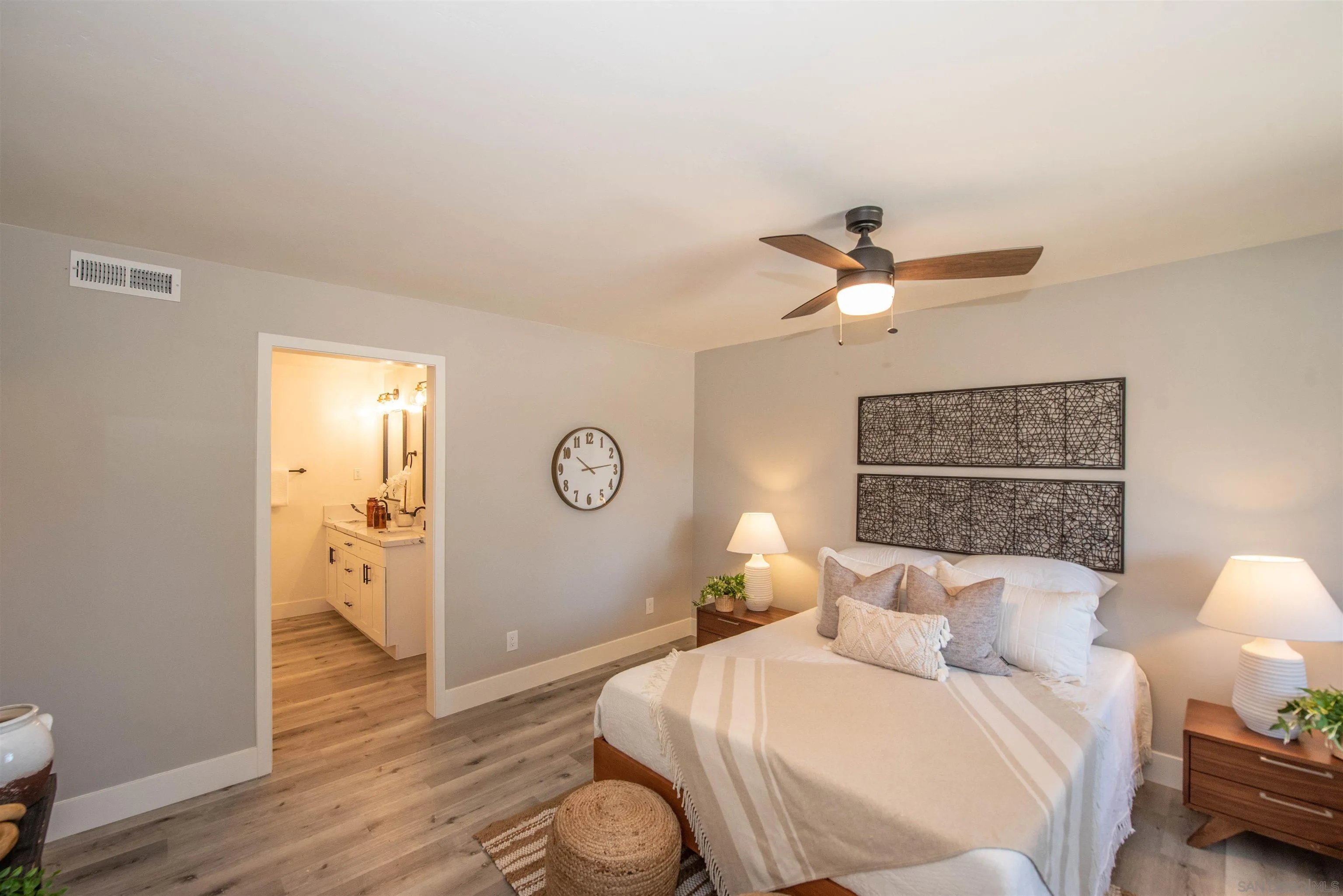 101 Monroe Street Oceanside, CA 92057 - Photo 4 of 40 a bedroom with a bed and a window