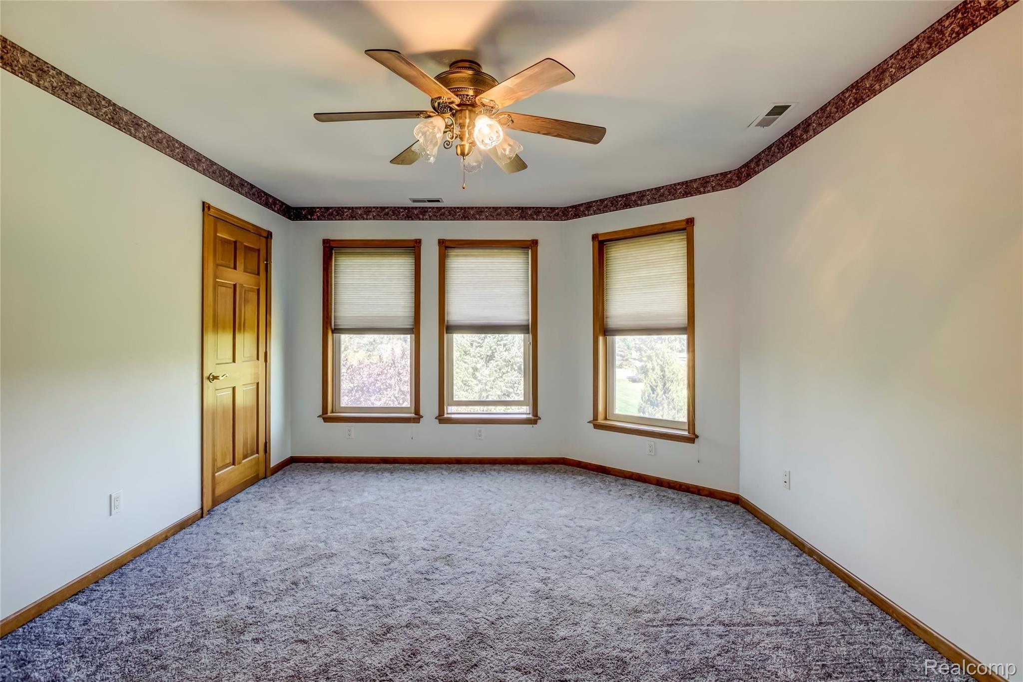 545 West Newburg Road Carleton, MI 48117 - Photo 31 of 47 545 West Newburg Road, Carleton, MI-28-FULL.jpg