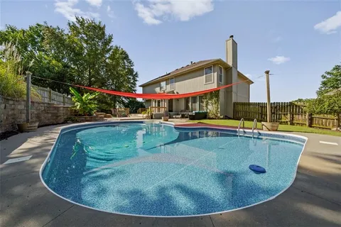 $390,000 | 18912 East 33rd Terrace Court South, Independence, MO 64057