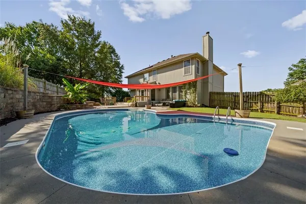 $390,000 | 18912 East 33rd Terrace Court South, Independence, MO 64057
