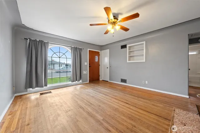 $299,000 | 123 F Street Northeast, Ephrata, WA 98823