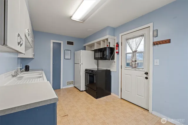 $299,000 | 123 F Street Northeast, Ephrata, WA 98823