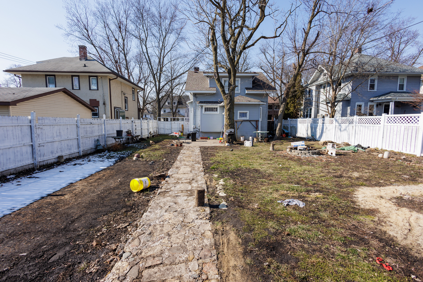 378 South Evergreen Avenue Kankakee, IL 60901 - Photo 25 of 26 a view of a yard with a large tree