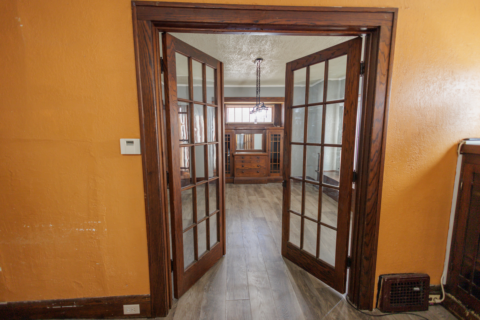 378 South Evergreen Avenue Kankakee, IL 60901 - Photo 9 of 26 a view of entryway