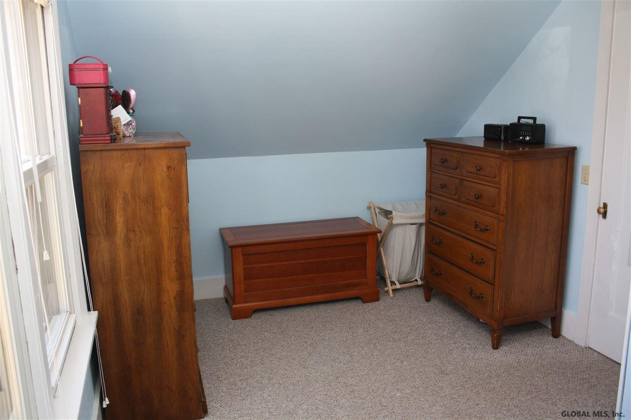 17 Lansing Road South Schenectady, NY 12304 - Photo 8 of 15 Photo 8