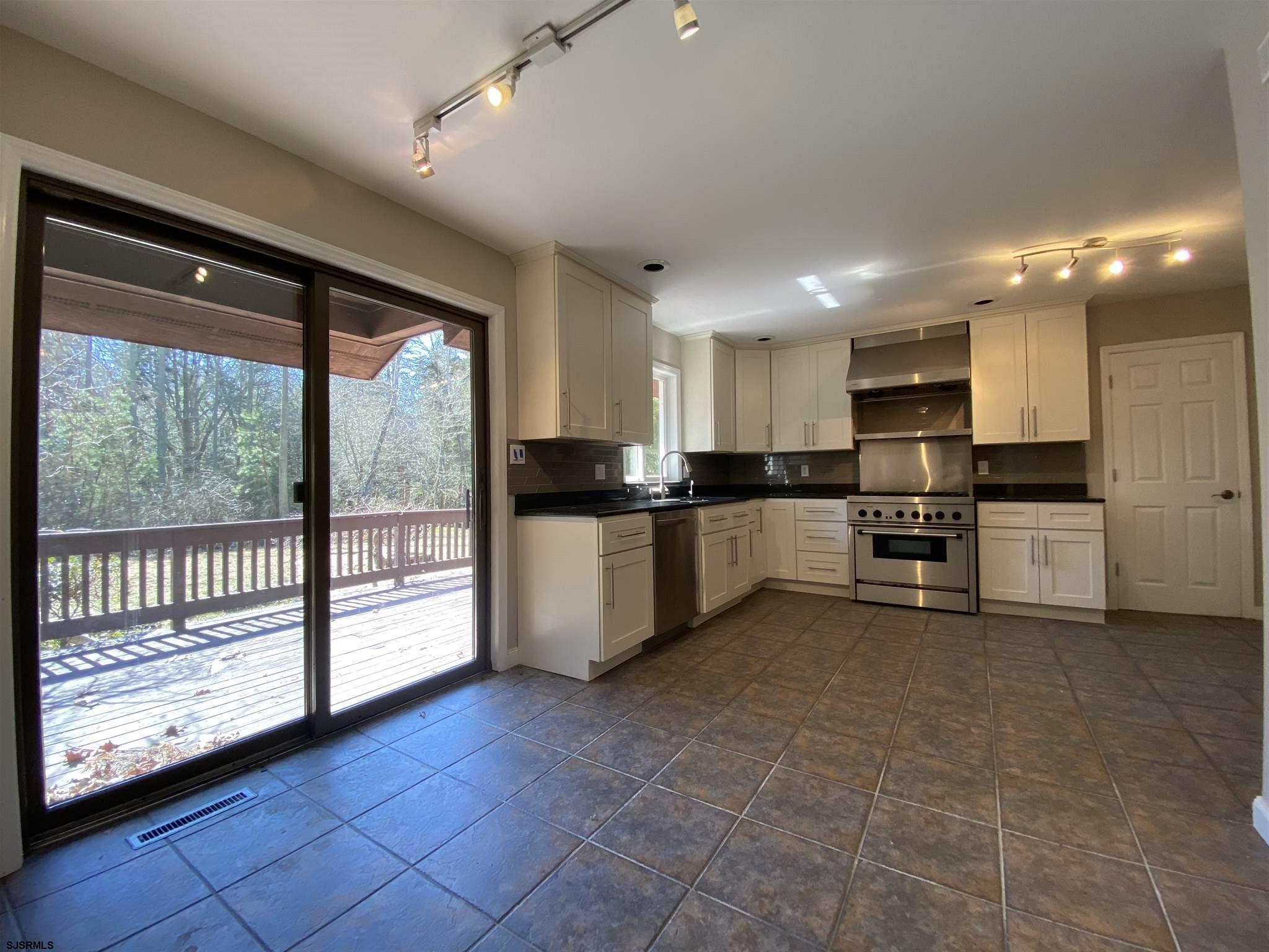 5009 Somers Point Road Mays Landing, NJ 08330 - Photo 10 of 25 Gallery Image 10