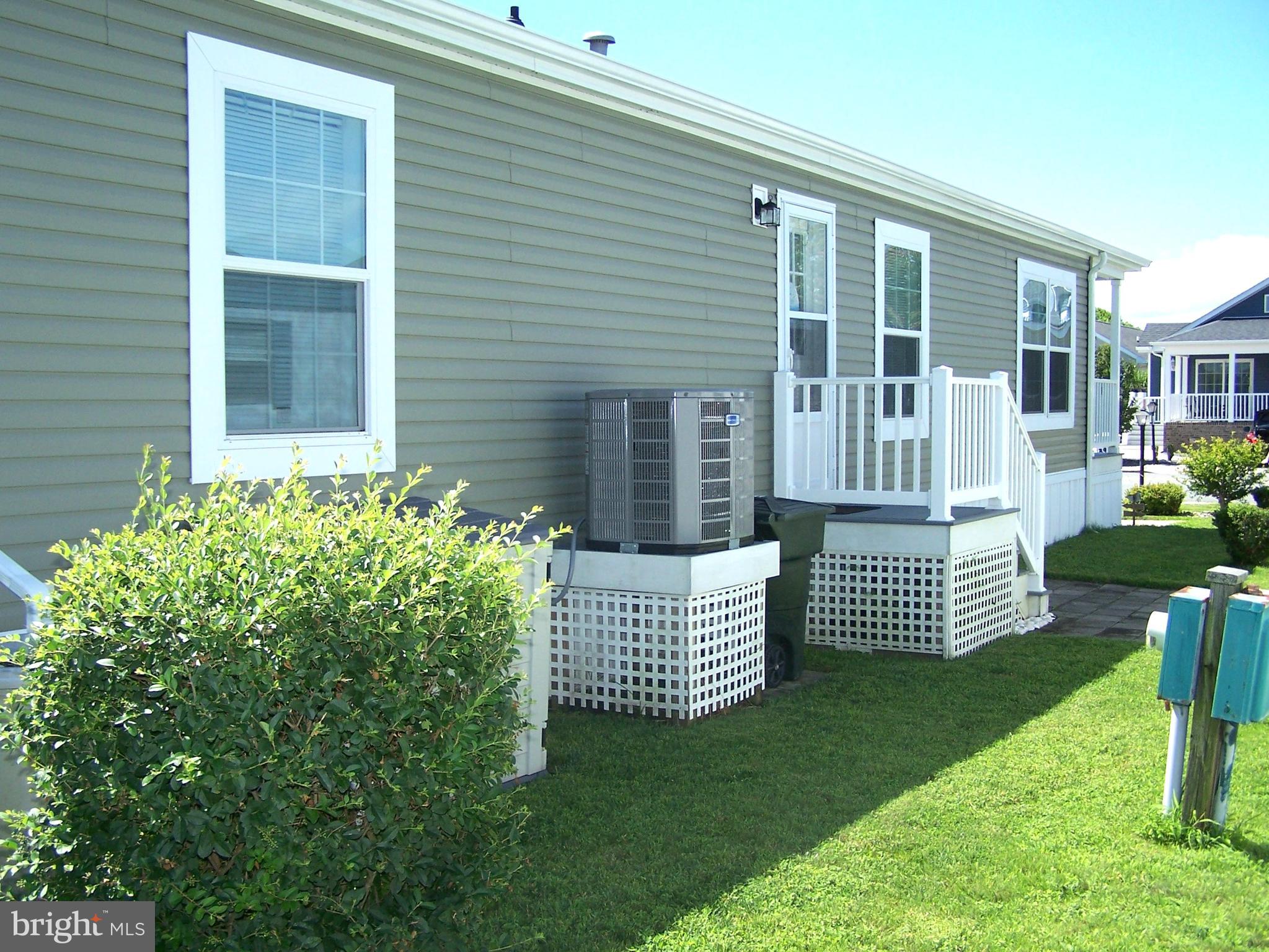 Left Rear Elevation