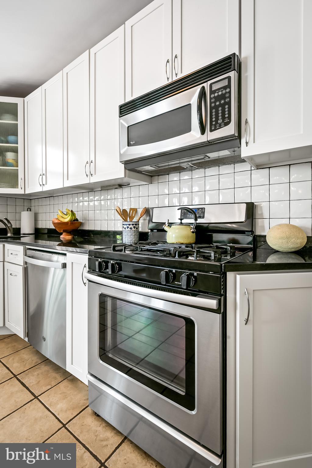 207 Hopkins Road Baltimore, MD 21212 - Photo 14 of 52