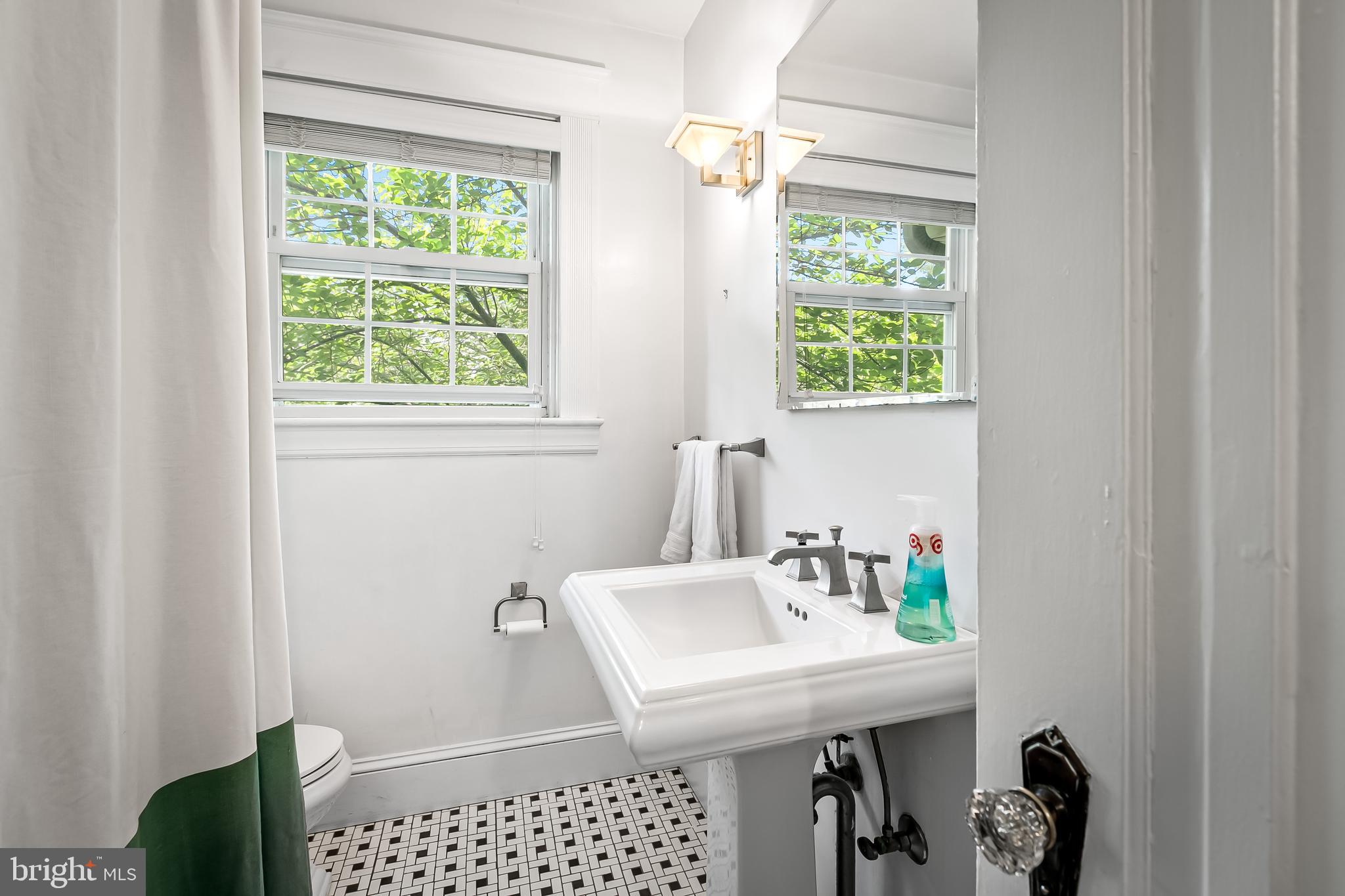 207 Hopkins Road Baltimore, MD 21212 - Photo 22 of 52