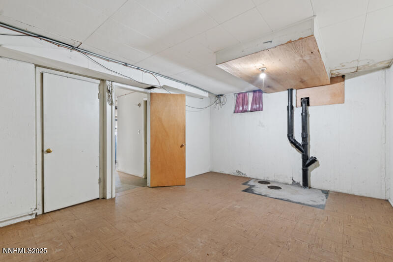 1606 Knoll Drive Reno, NV 89509 - Photo 24 of 30 a view of a garage