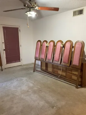 $164,900 | 8198 Terrace Garden Drive North, Unit 211, St. Petersburg, FL 33709