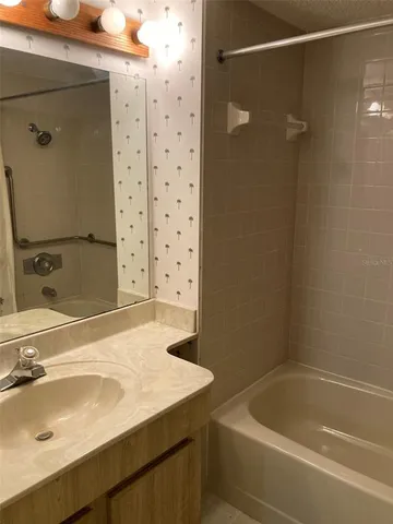 $164,900 | 8198 Terrace Garden Drive North, Unit 211, St. Petersburg, FL 33709