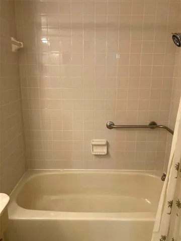 $164,900 | 8198 Terrace Garden Drive North, Unit 211, St. Petersburg, FL 33709