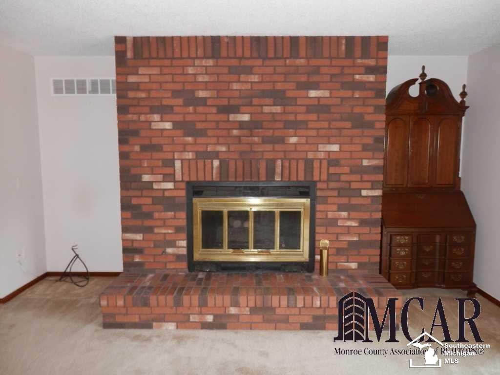 10933 North Custer Road Monroe, MI 48162 - Photo 7 of 31