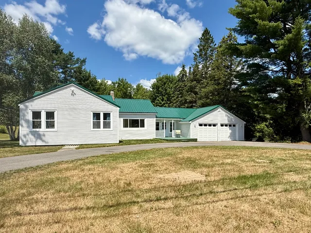 $224,900 | 445 South Street, Calais, ME 04619