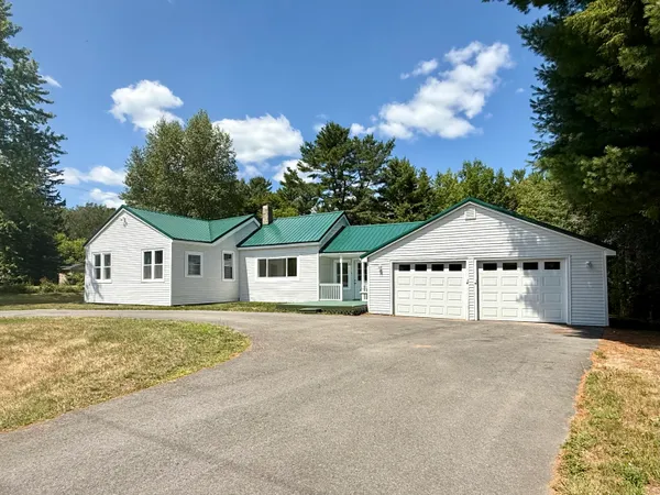 $220,000 | 445 South Street, Calais, ME 04619