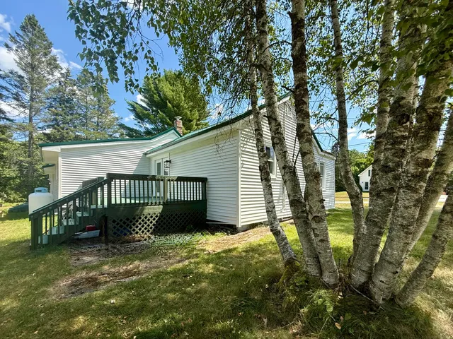 $224,900 | 445 South Street, Calais, ME 04619