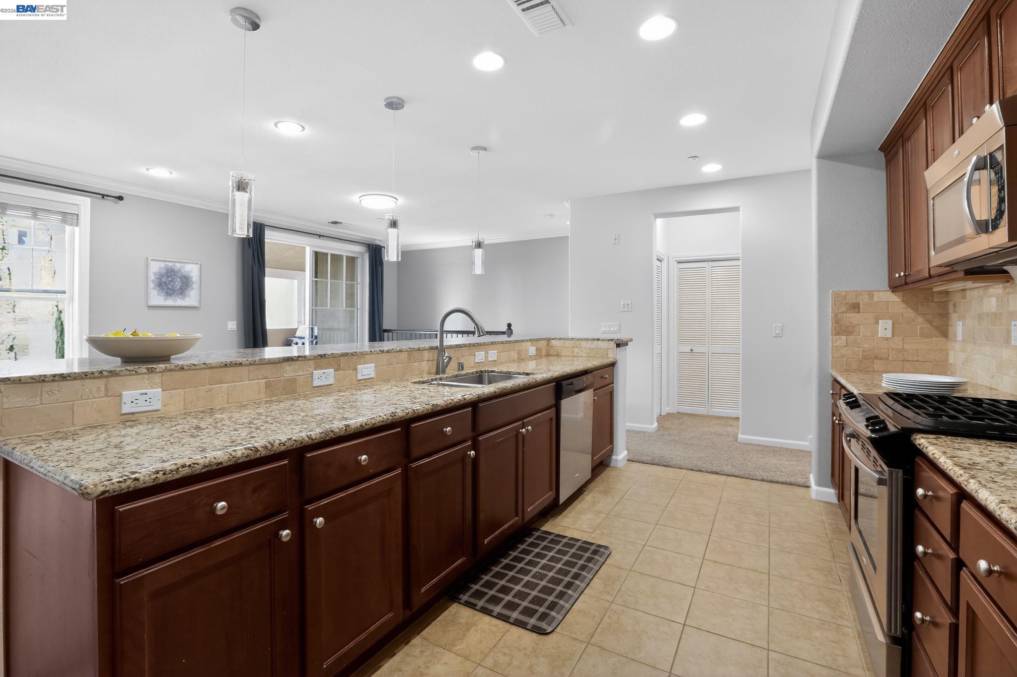 4763 Perugia Street Dublin, CA 94568 - Photo 11 of 41