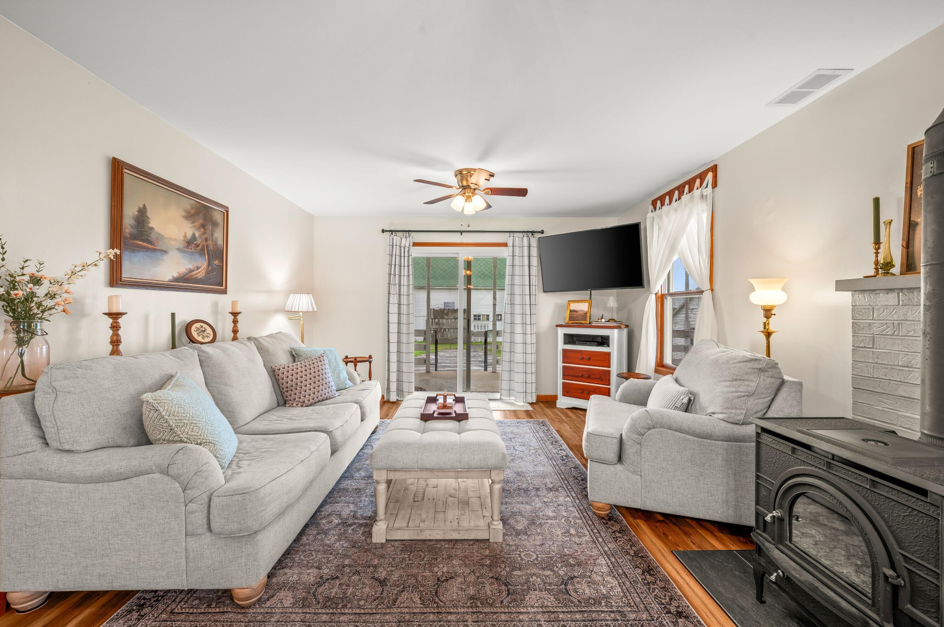 16686 Cleveland Avenue Galien, MI 49113 - Photo 9 of 89 09DSC_0656-Edit