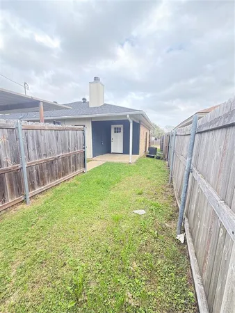 $1,800 | 2814 Sherry Street, Arlington, TX 76014