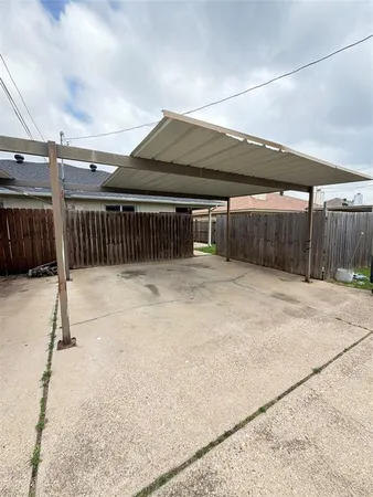 $1,800 | 2814 Sherry Street, Arlington, TX 76014