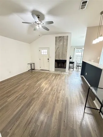 $1,800 | 2814 Sherry Street, Arlington, TX 76014