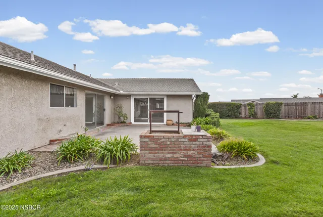 $784,900 | 1401 Oak Knoll Road, Santa Maria, CA 93455