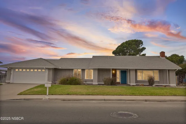 $784,900 | 1401 Oak Knoll Road, Santa Maria, CA 93455