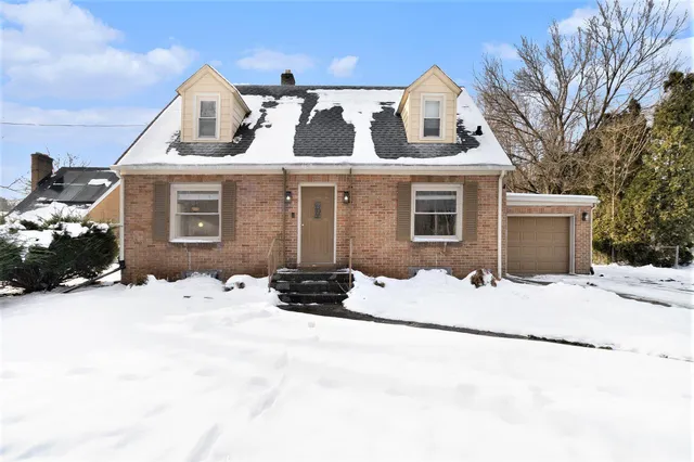 $279,000 | 1725 Nichols Road, Kalamazoo, MI 49006