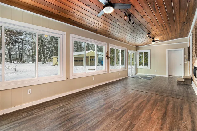 $279,000 | 1725 Nichols Road, Kalamazoo, MI 49006