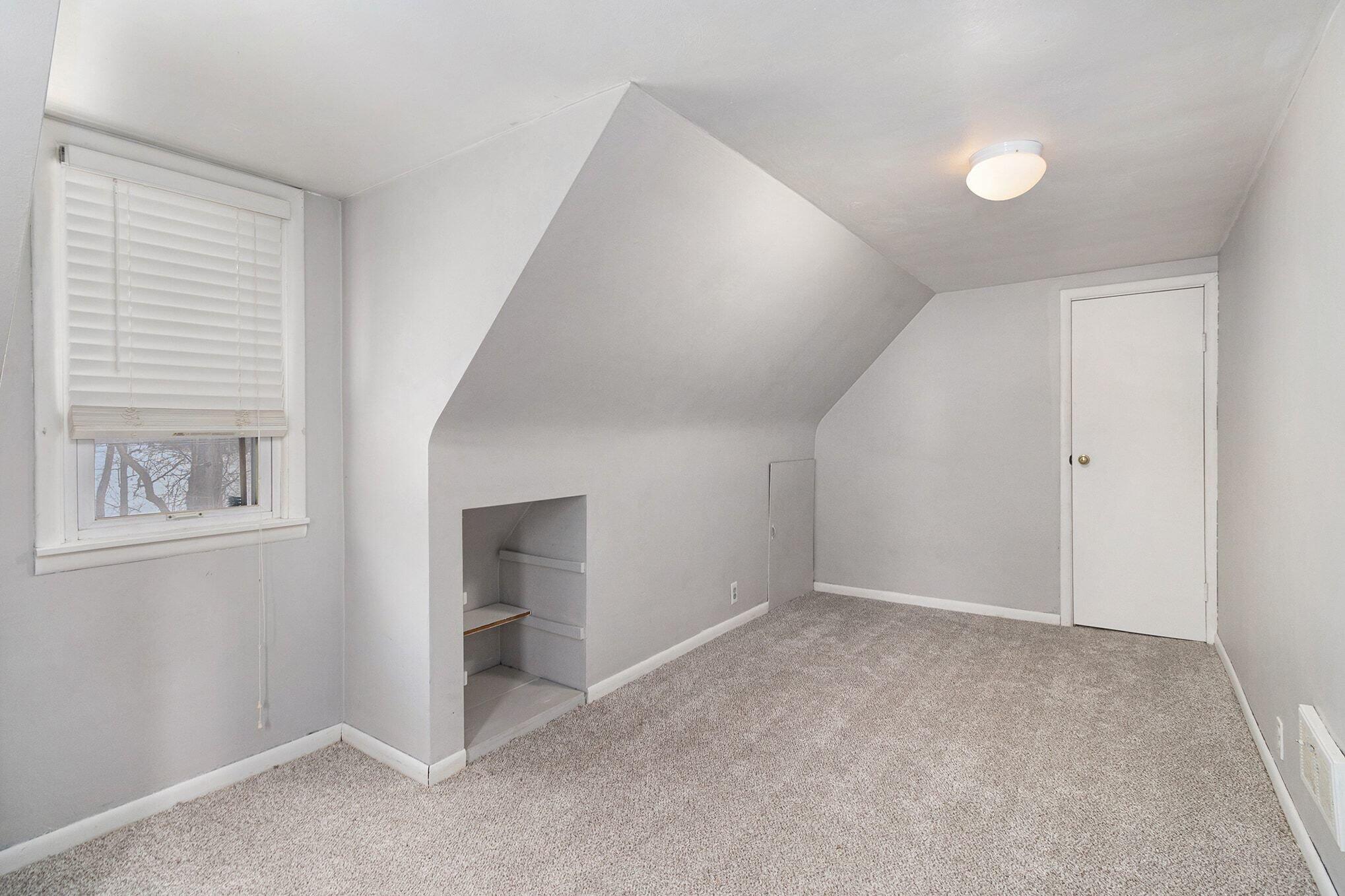 1725 Nichols Road Kalamazoo, MI 49006 - Photo 22 of 29 1725 Nichols Road